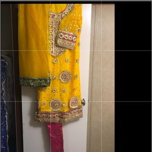 Traditional party/wedding suit